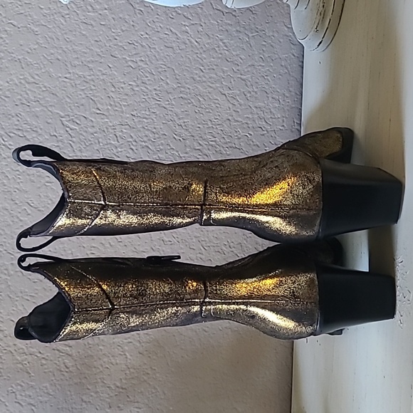 * Casta Gold Western Boots NWOT - Picture 4 of 7